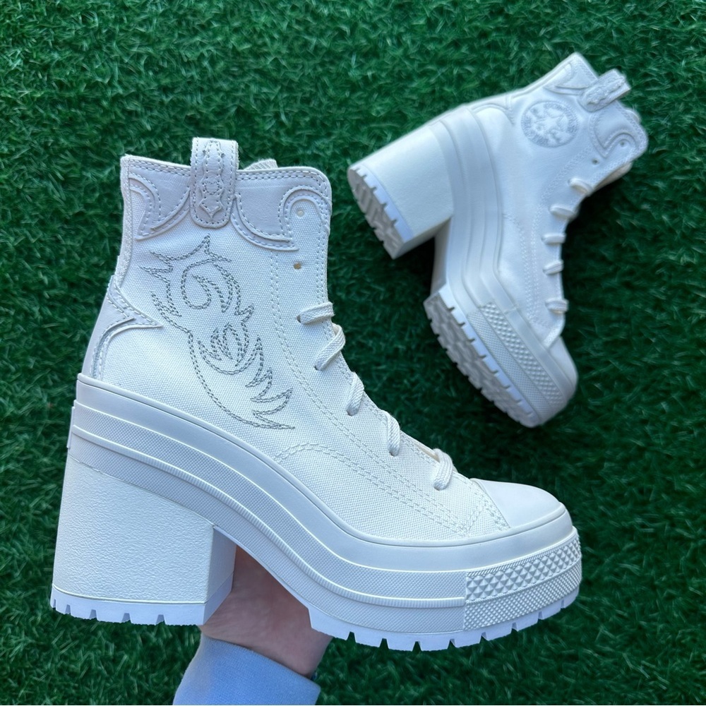 Unavailable 🎁Converse Chuck 70 De Luxe Heel Hi Vintage White - Picture 1 of 10